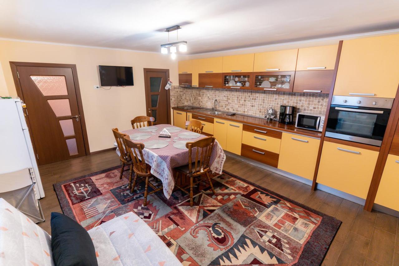 Mario'S Cozy Apartment Risnov Bagian luar foto